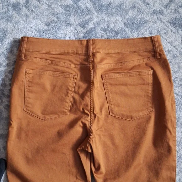 NWOT..St. John's Bay skinny leg jeans sz 14P - Picture 3 of 3